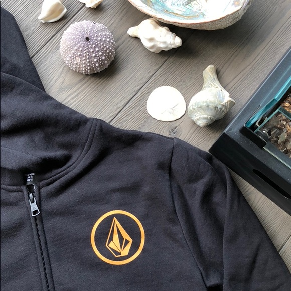 Volcom hoodie - Picture 2 of 6